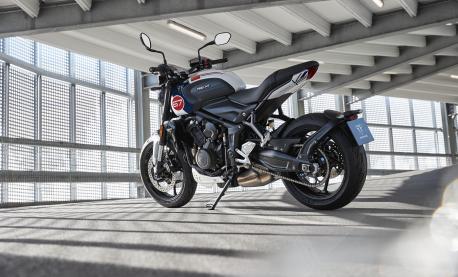 NOUVEAUTÉ  *TRIDENT TRIPLE TRIBUTE*